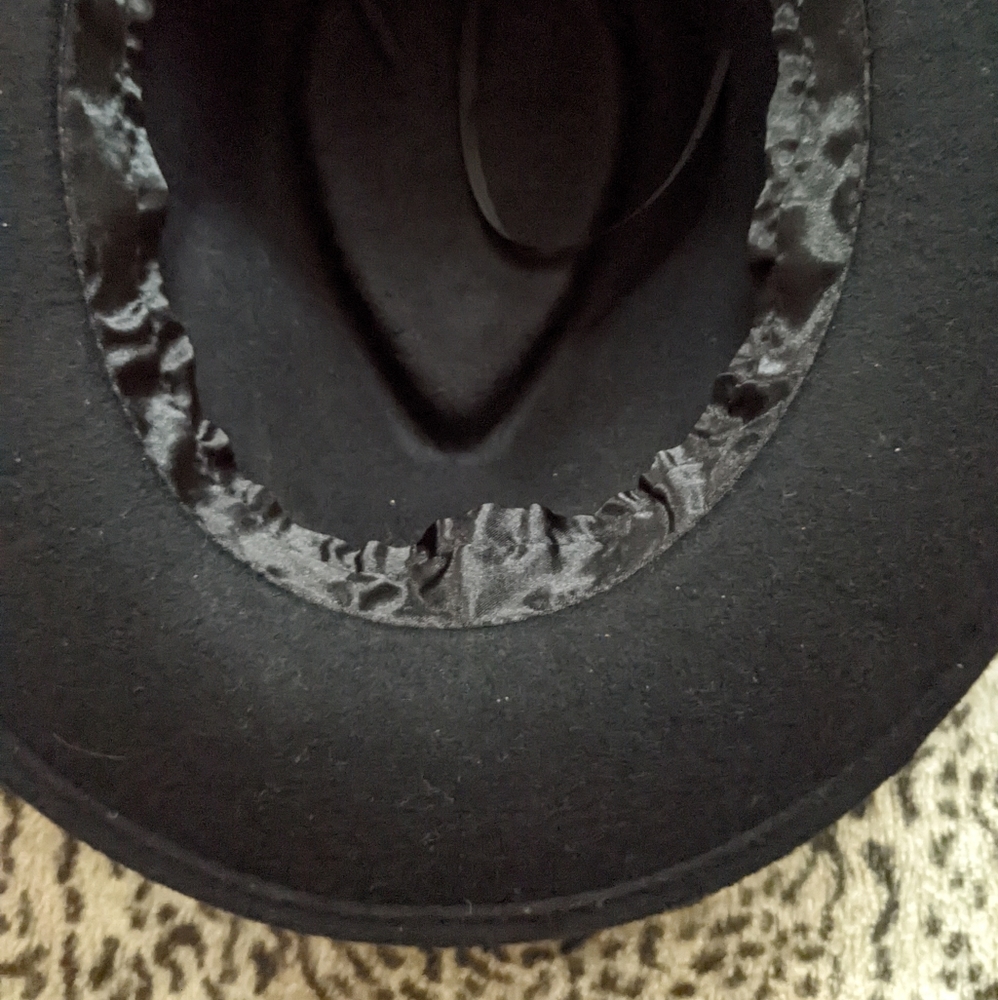 Hat - Picture 2 of 10